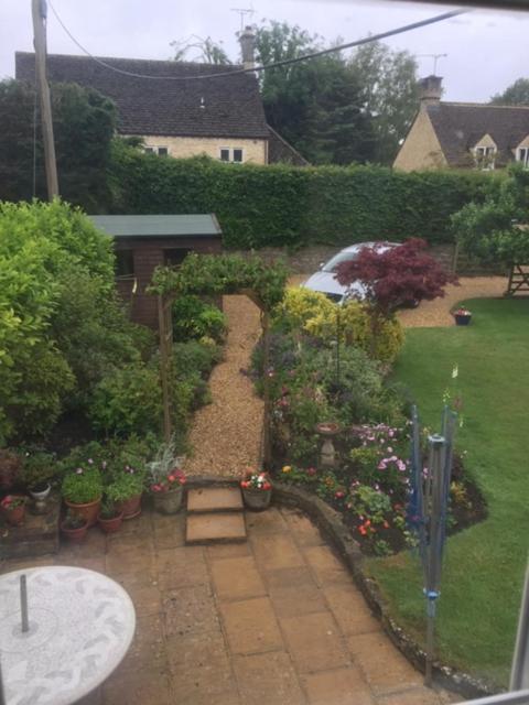 The Nurseries Bed And Breakfast Fairford Exterior photo